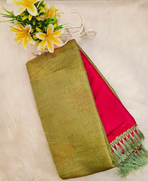 LIGHT GREEN WITH PINK BORDER SS09